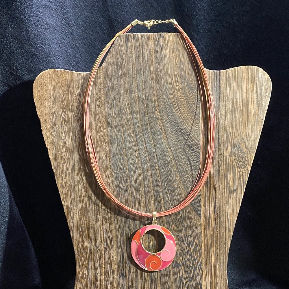 Chic Pink, Red and Gold Circle Pendant on Wire Necklace